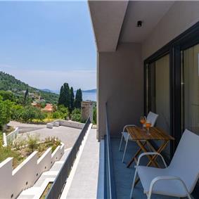 4 bedroom villa with pool in Dubrovnik region, sleeps 8 